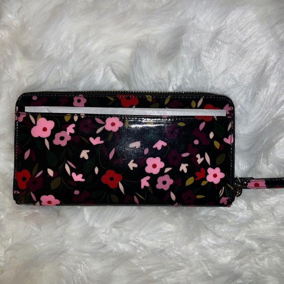Kate Spade Daycation Boho Floral Neda Wallet - Picture 4 of 10